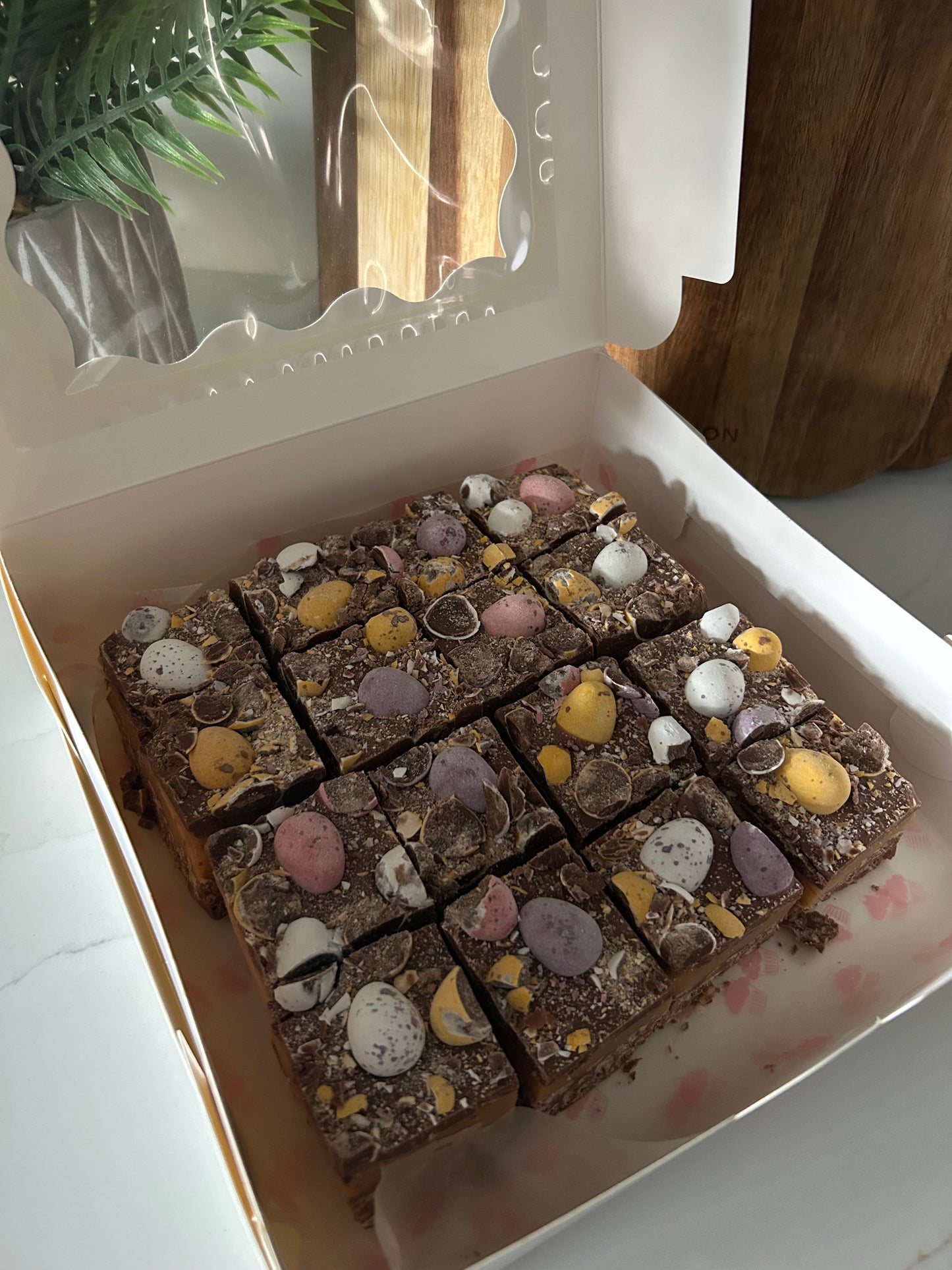 Mini Egg Crispy Millionaire Bites